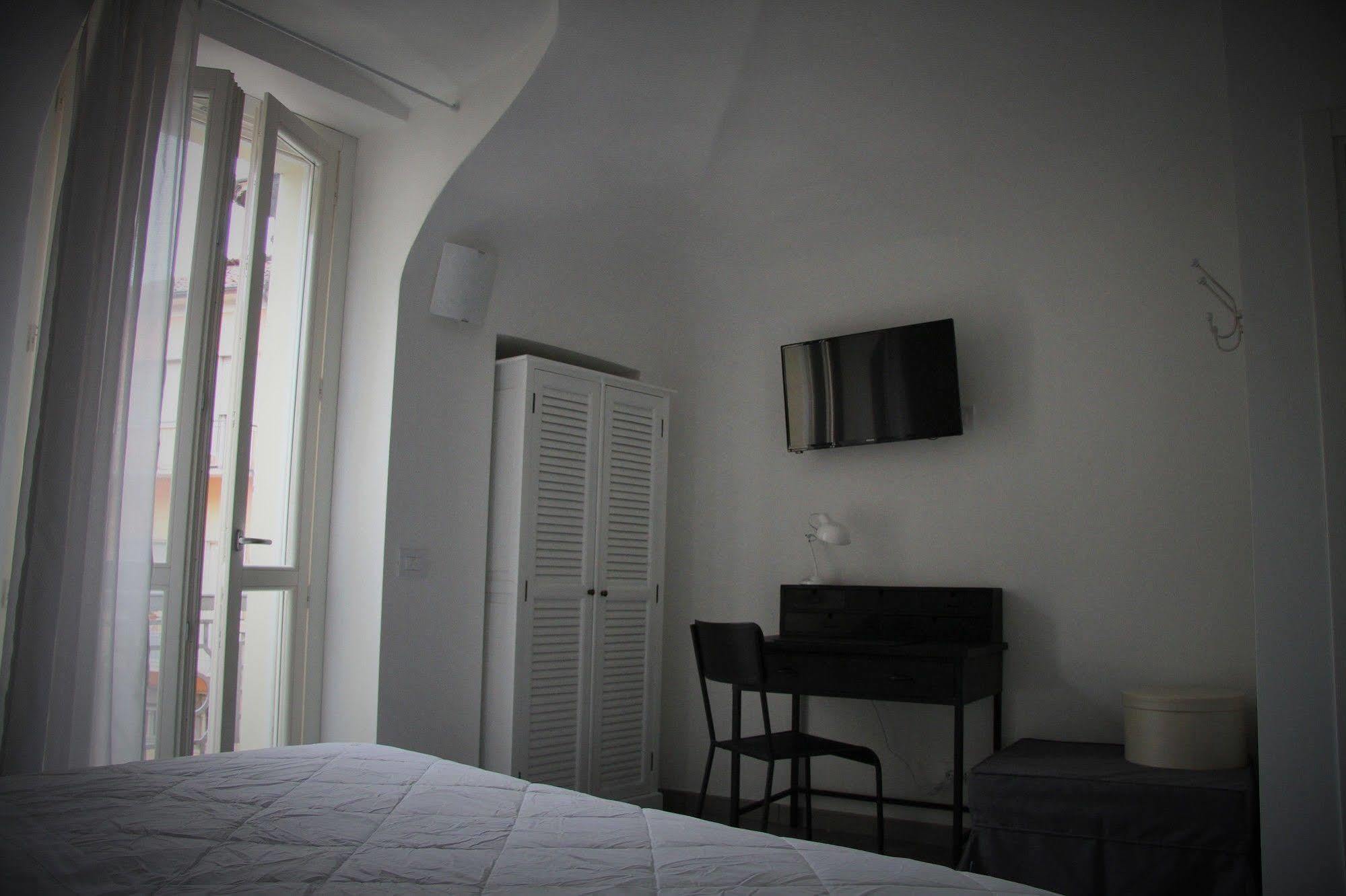 La Terrazza Vercelli Bed & Charme מראה חיצוני תמונה