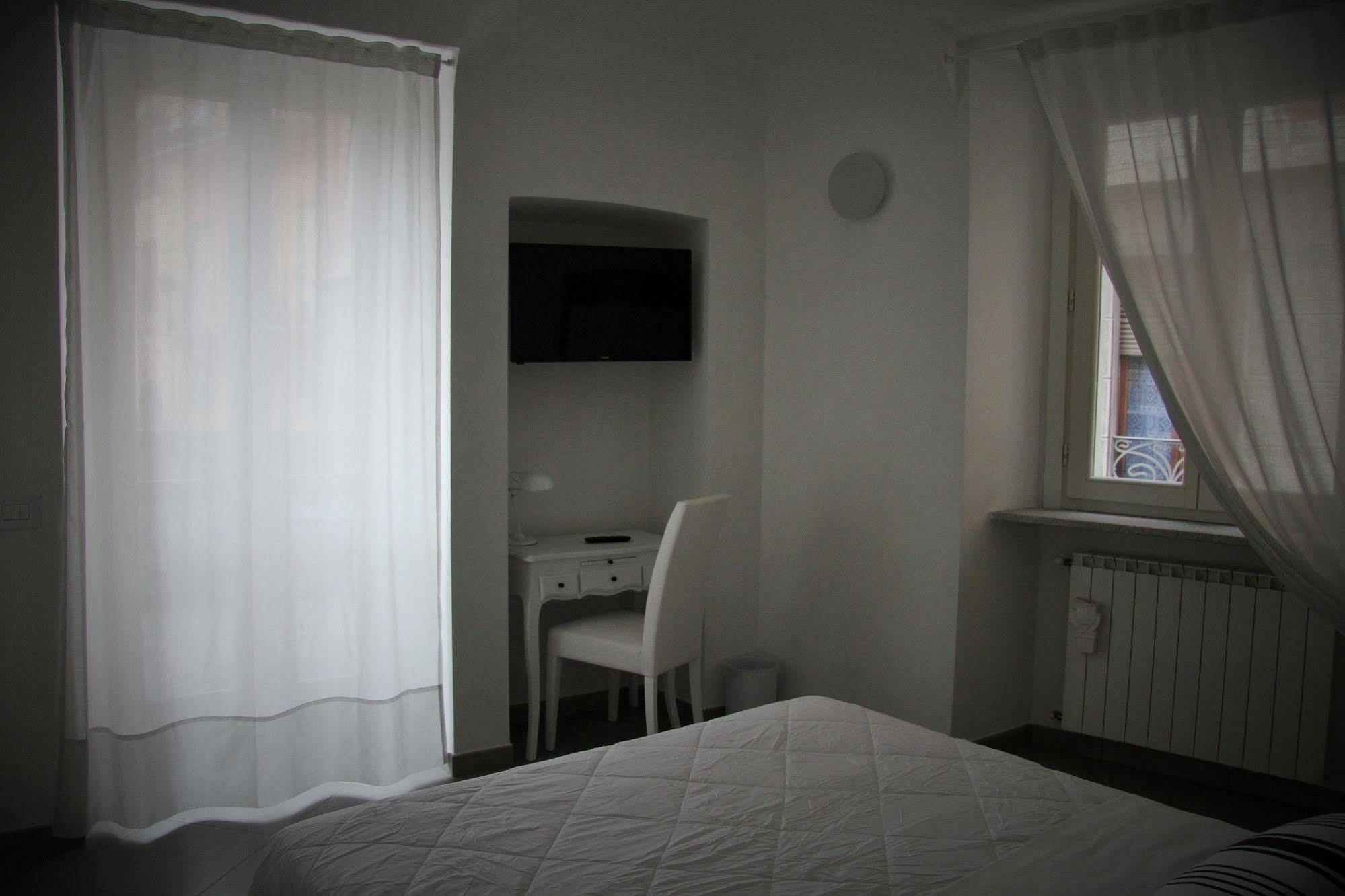 La Terrazza Vercelli Bed & Charme מראה חיצוני תמונה